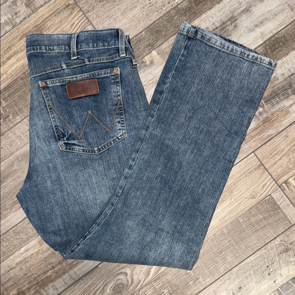 Wrangler Classic Blue Jeans